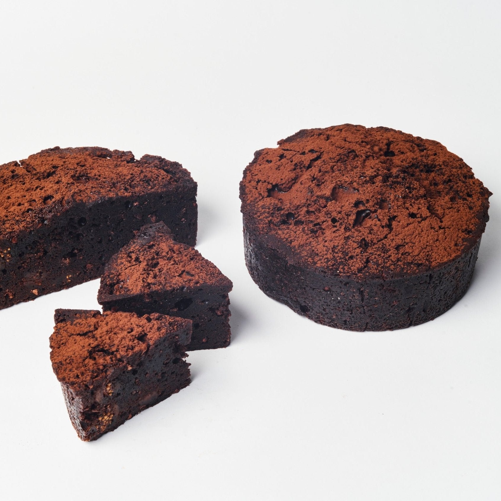 Brownie with Figs & Cacao Nibs KHANOM - Tokyo Fresh Direct