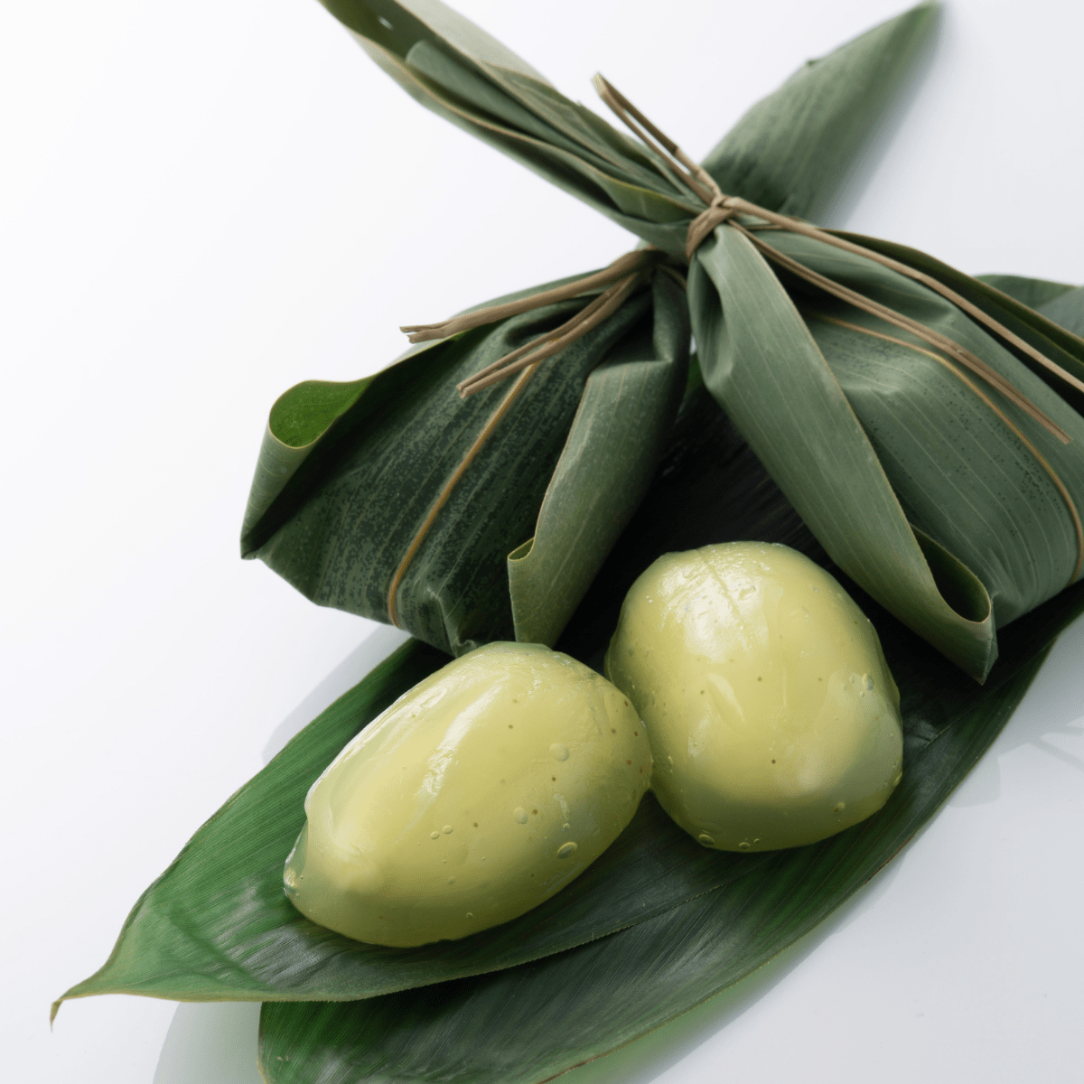 Custard Mochi in Bamboo Leaf 15pcs - Tokyo Fresh Direct