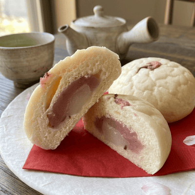 HANAKAGO Sakura Anpan Bun with White Bean and Mochi