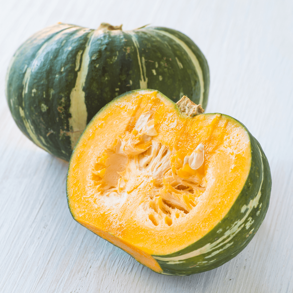 "Hokkaido Pumpkin" approx.1.6kg [Delivery between 8th~9th Nov] - Tokyo Fresh Direct