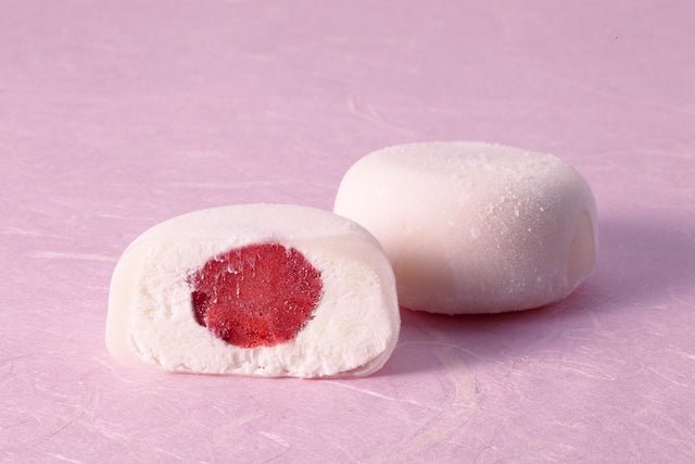 MOCHIMORE White Chocolate＆Strawberry Mochi Ice Cream - Tokyo Fresh Direct