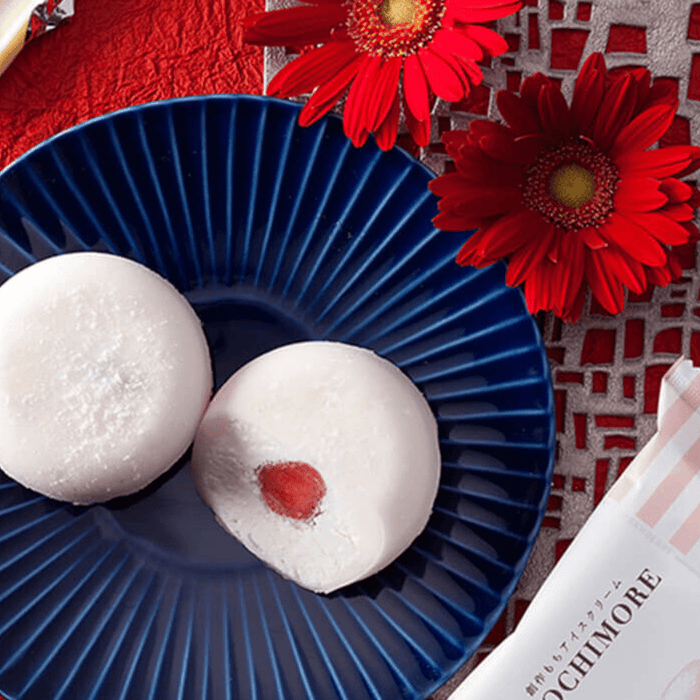 MOCHIMORE White Chocolate&Strawberry Mochi Ice Cream