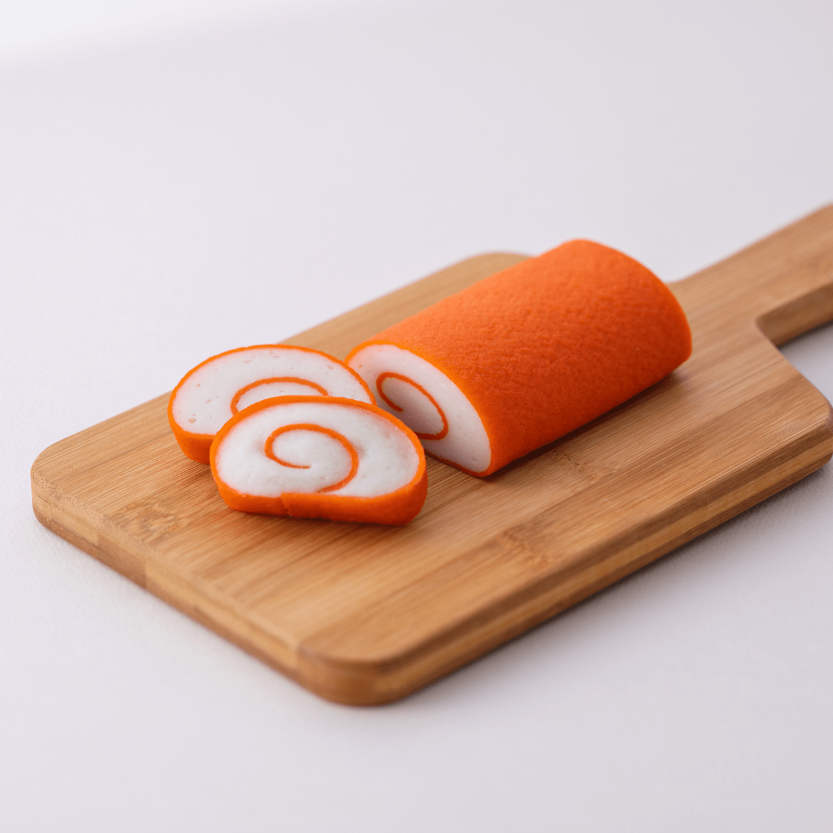 UMEKAMA Akamaki Traditional Japanese Sashimi Fish Cake Roll Medium - Tokyo Fresh Direct
